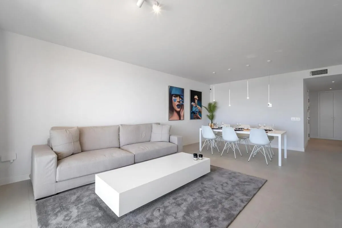 Apartment With Sea View And Gym Estepona Spain