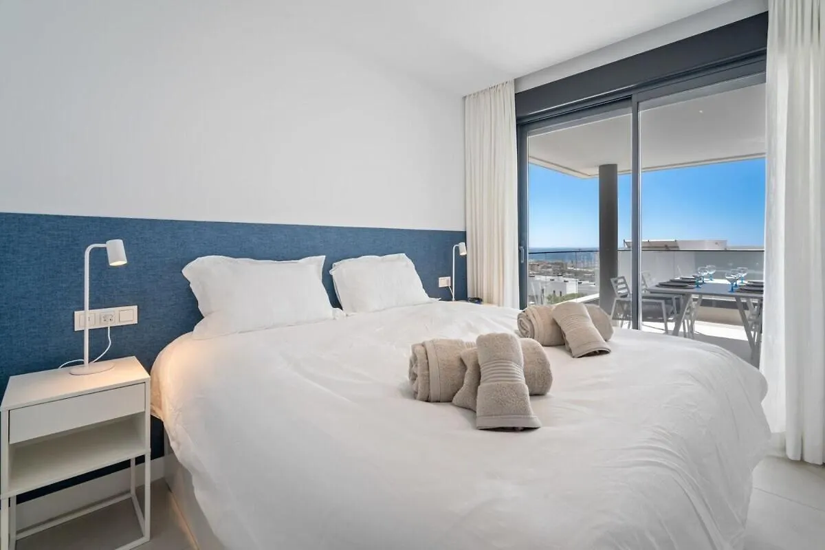 Apartment With Sea View And Gym Estepona 0*,  Spain